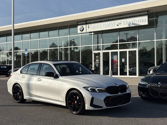 2026 BMW 3 Series 330i's photo