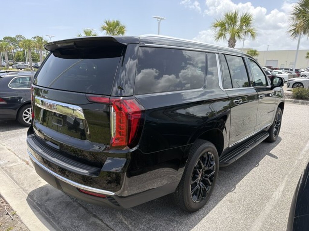 Used 2024 GMC Yukon XL SLT 4WD SLT