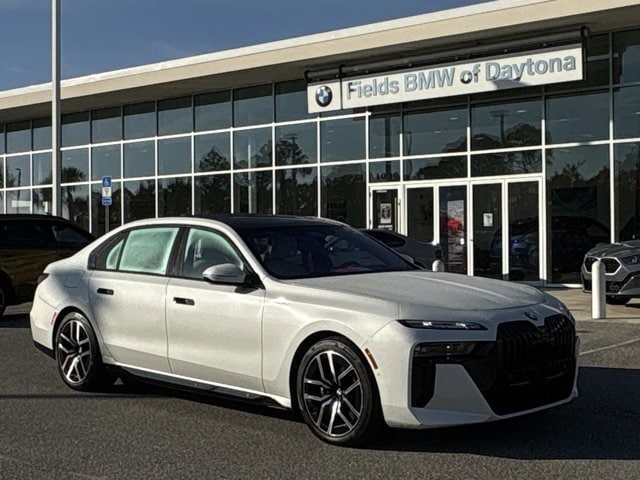 2023 BMW 7 Series 760i's photo
