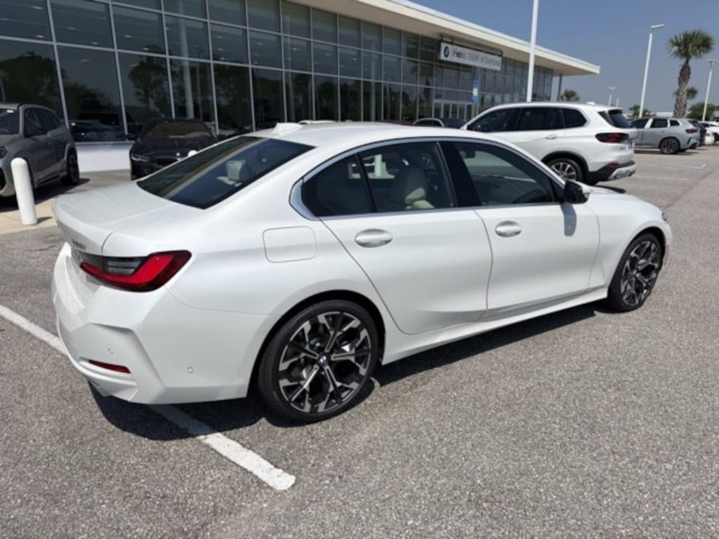New 2026 BMW 330i Sedan