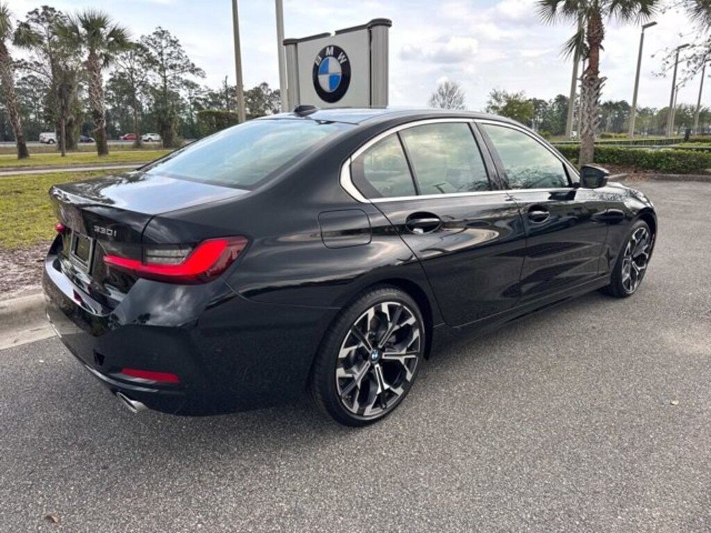 New 2025 BMW 3 Series 330i Sedan