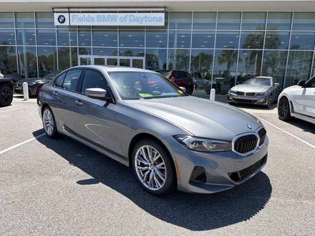 2023 BMW 3 Series 330i Sedan's photo