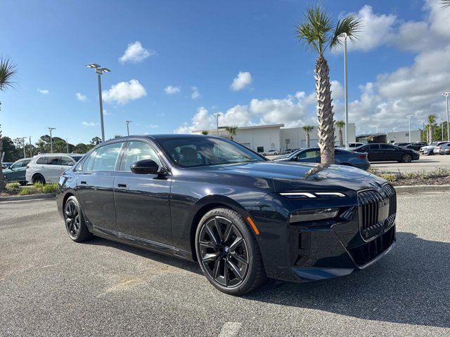 2025 Bmw 750e 750e xDrive photo 2