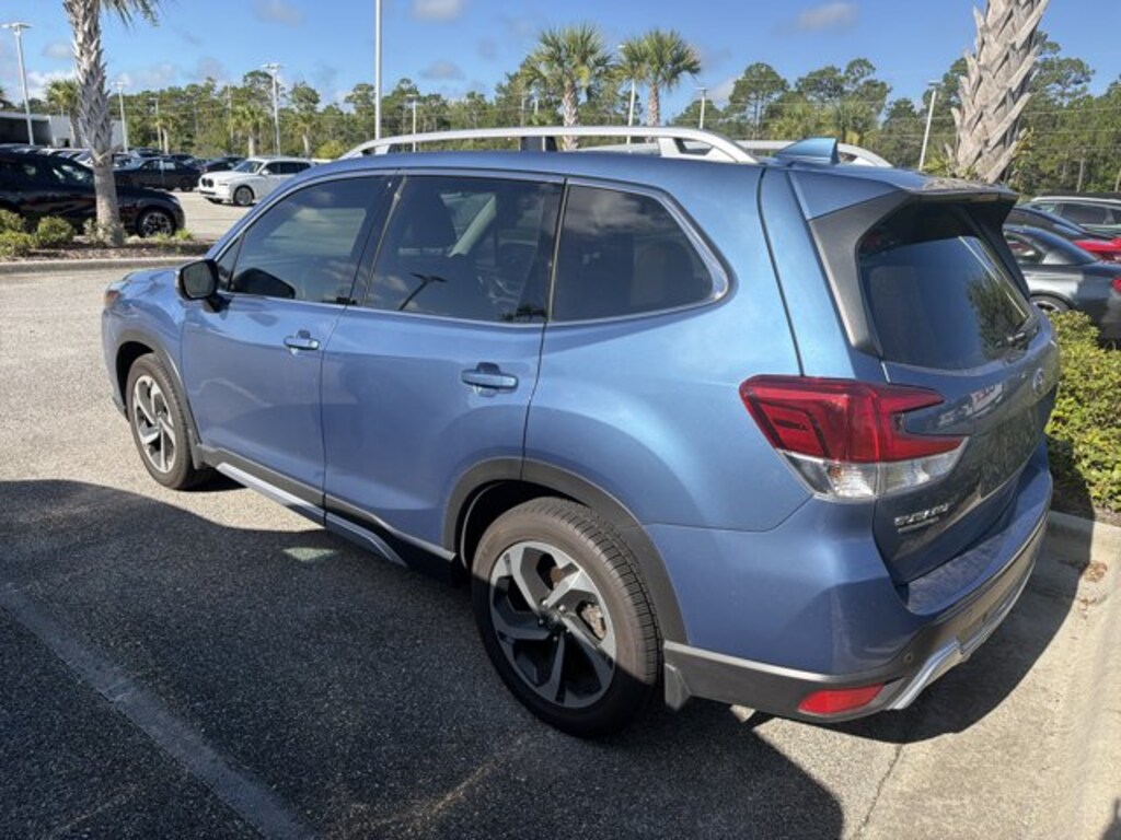 Used 2023 Subaru Forester Touring Touring CVT