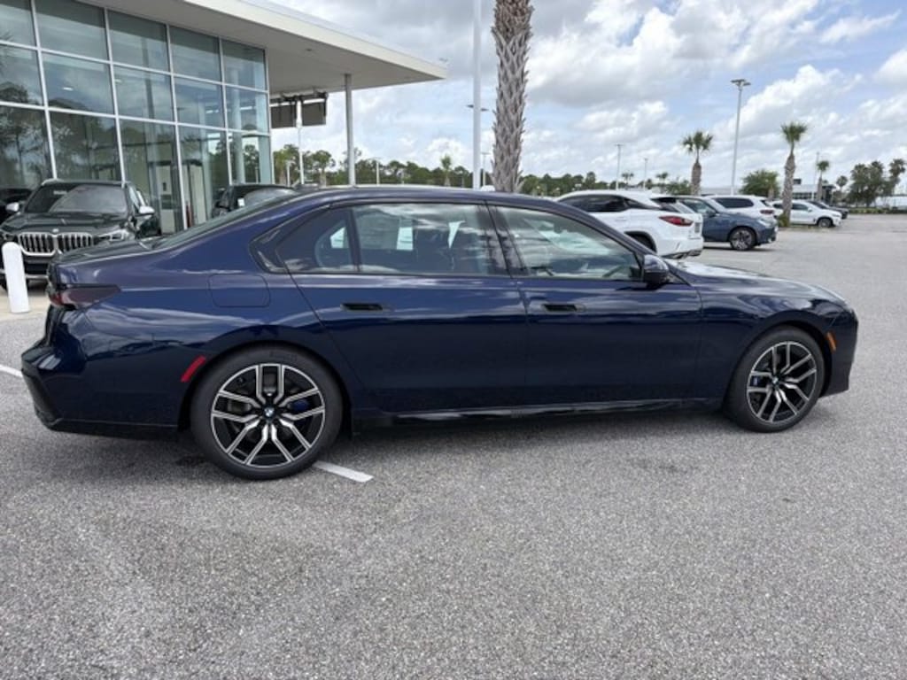 New 2026 BMW 750e xDrive 750e xDrive Plug-In Hybrid