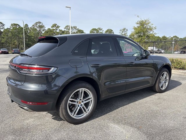 2020 Porsche Macan Base photo 4