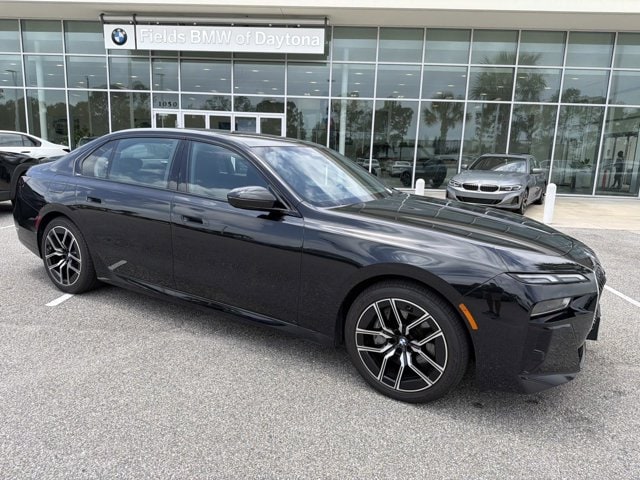2025 BMW 7 Series 740i xDrive Sedan's photo