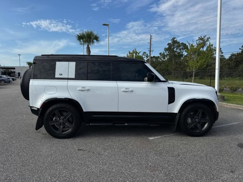 Used 2024 Land Rover Defender X-Dynamic SE 110 P400 X-Dynamic SE
