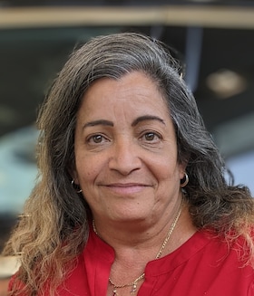 Staff member Jeannie Figueredo from ID_eeb0939f6ca8