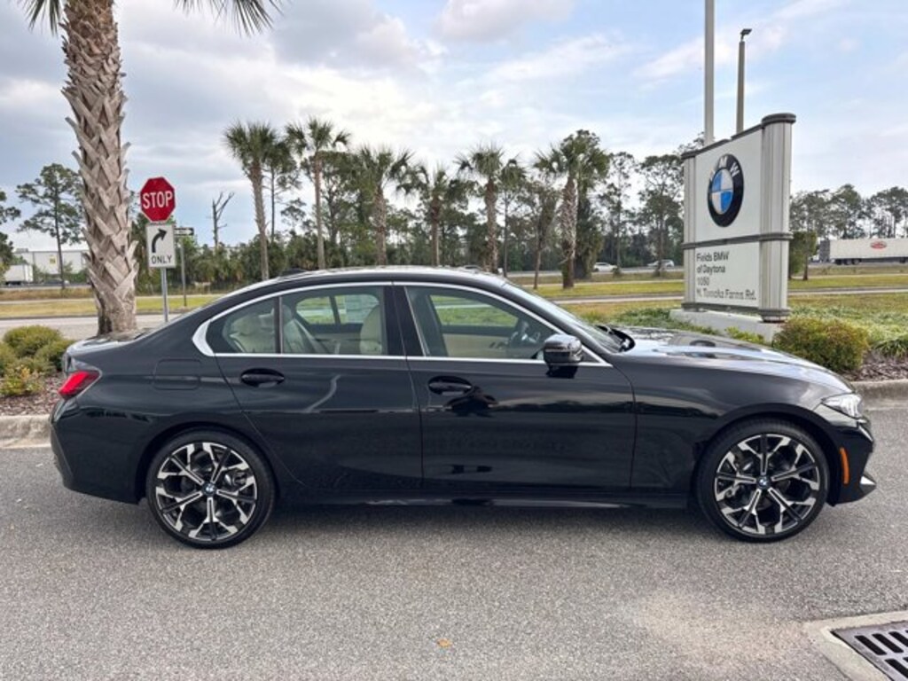 New 2025 BMW 3 Series 330i Sedan