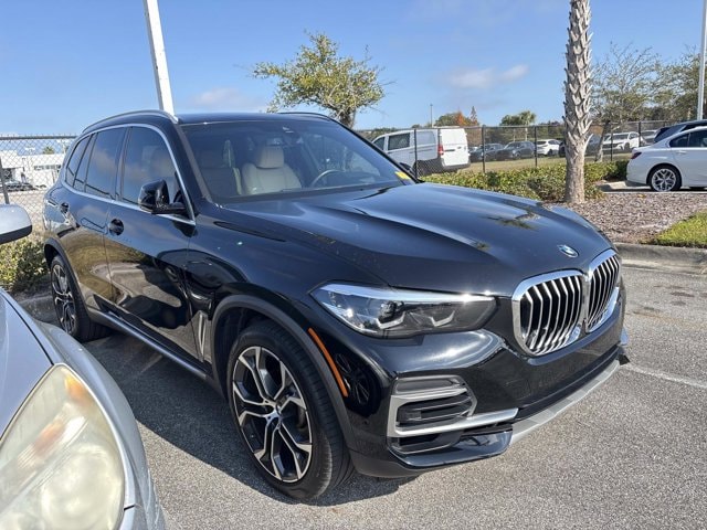 2022 BMW X5 40i's photo