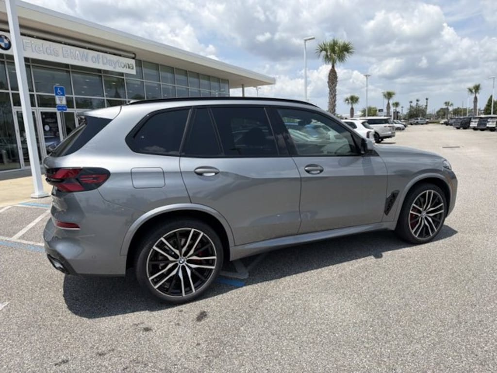 New 2026 BMW X5 xDrive40i xDrive40i Sports Activity Vehicle