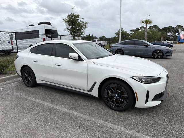 2023 BMW i4 eDrive35's photo
