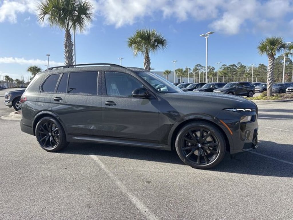 New 2026 BMW X7 M60i M60i Sports Activity Vehicle