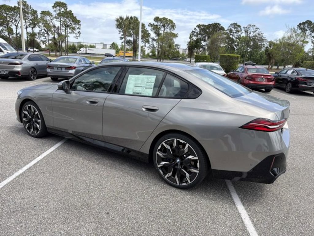 New 2026 BMW 530i Sedan