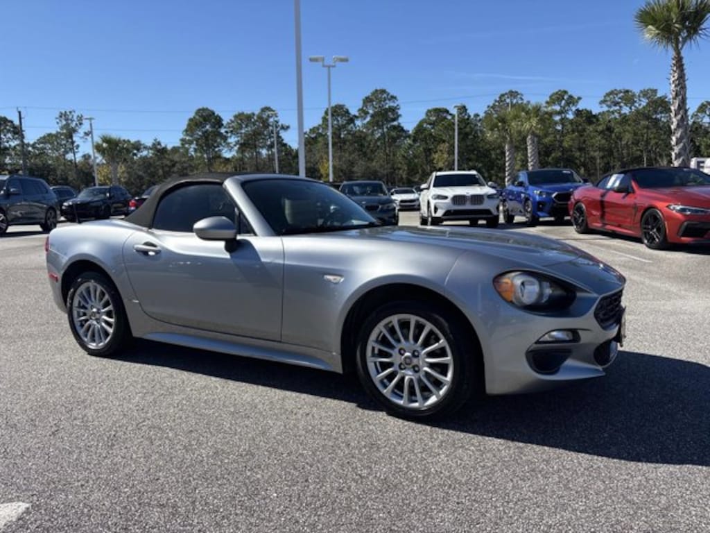 Used 2017 FIAT 124 Spider Classica Convertible