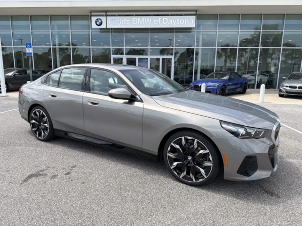 New 2026 BMW 530i Sedan