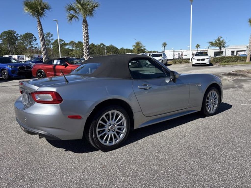 Used 2017 FIAT 124 Spider Classica Convertible