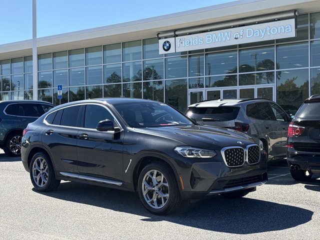 2024 BMW X4 30i's photo