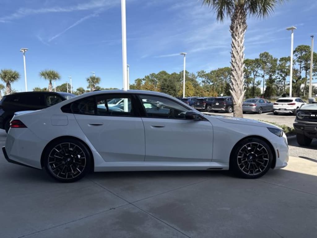 New 2026 BMW M5 Sedan