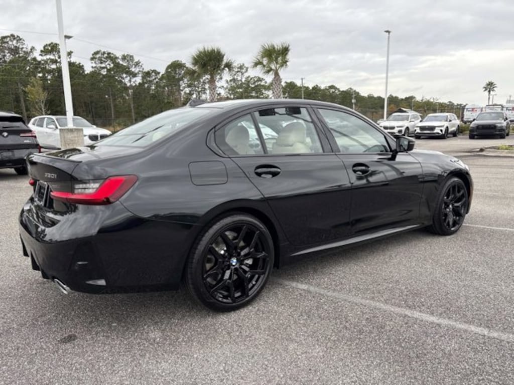 New 2026 BMW 330i Sedan