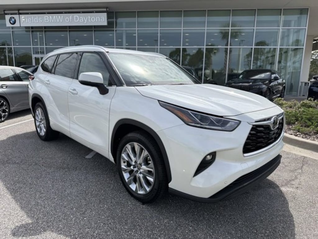 Used 2021 Toyota Highlander Limited Limited FWD