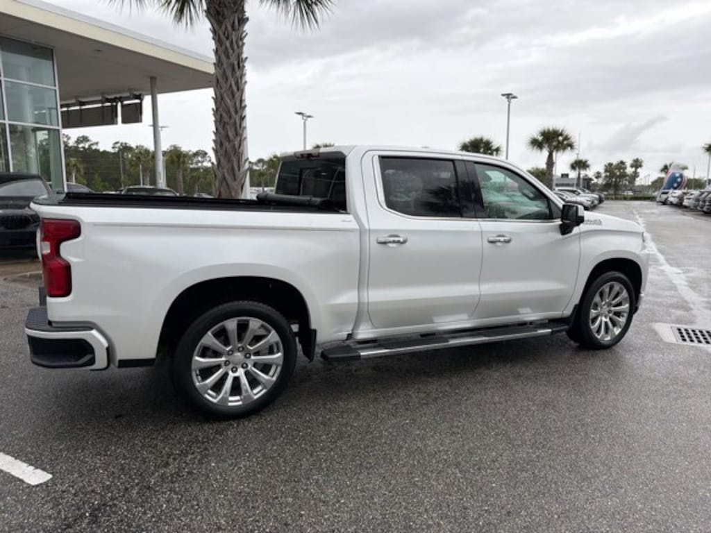 Used 2020 Chevrolet Silverado 1500 High Country 4WD Crew Cab 147 High Country