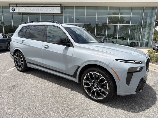 2024 BMW X7 M60i's photo