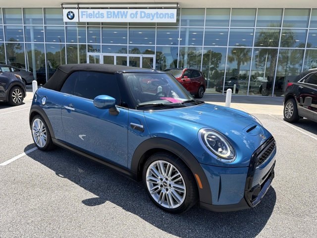 2024 MINI Convertible Cooper S's photo