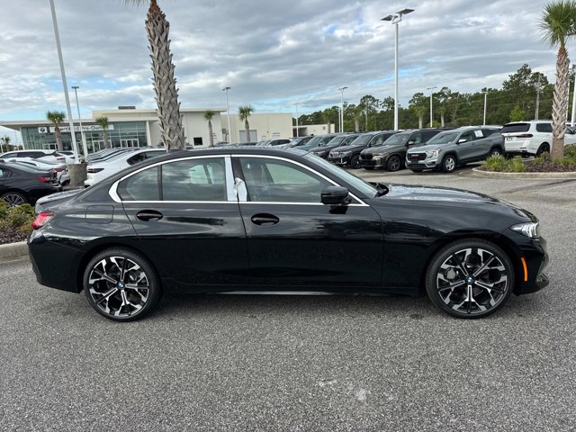2025 Bmw 330i Sedan photo 3