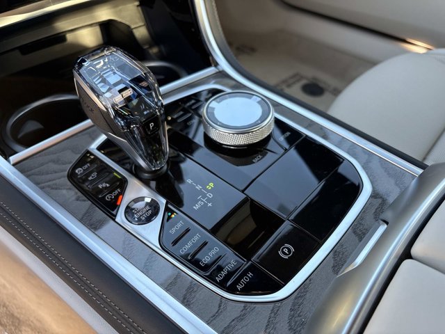 2026 BMW 8 Series 840i - Photo 27