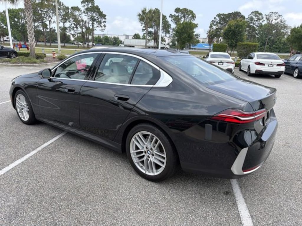 Used 2024 BMW 5 Series 530i Sedan