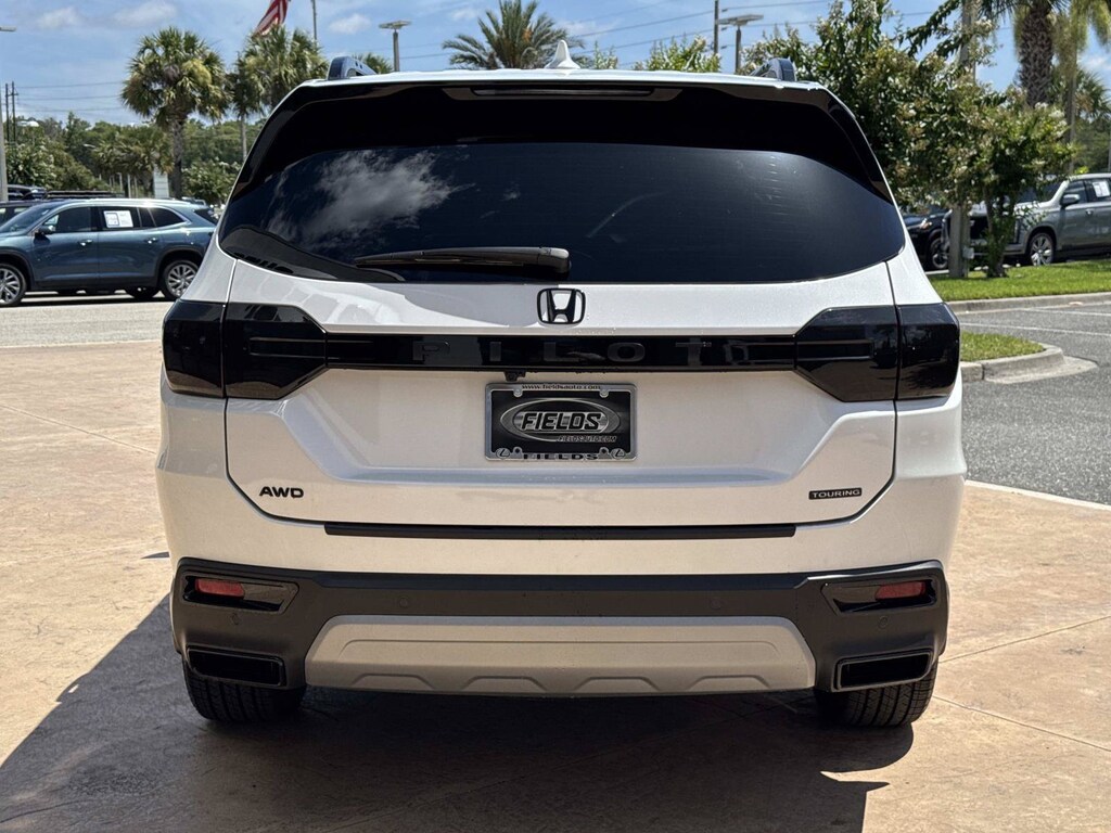 Used 2025 Honda Pilot Touring Touring AWD