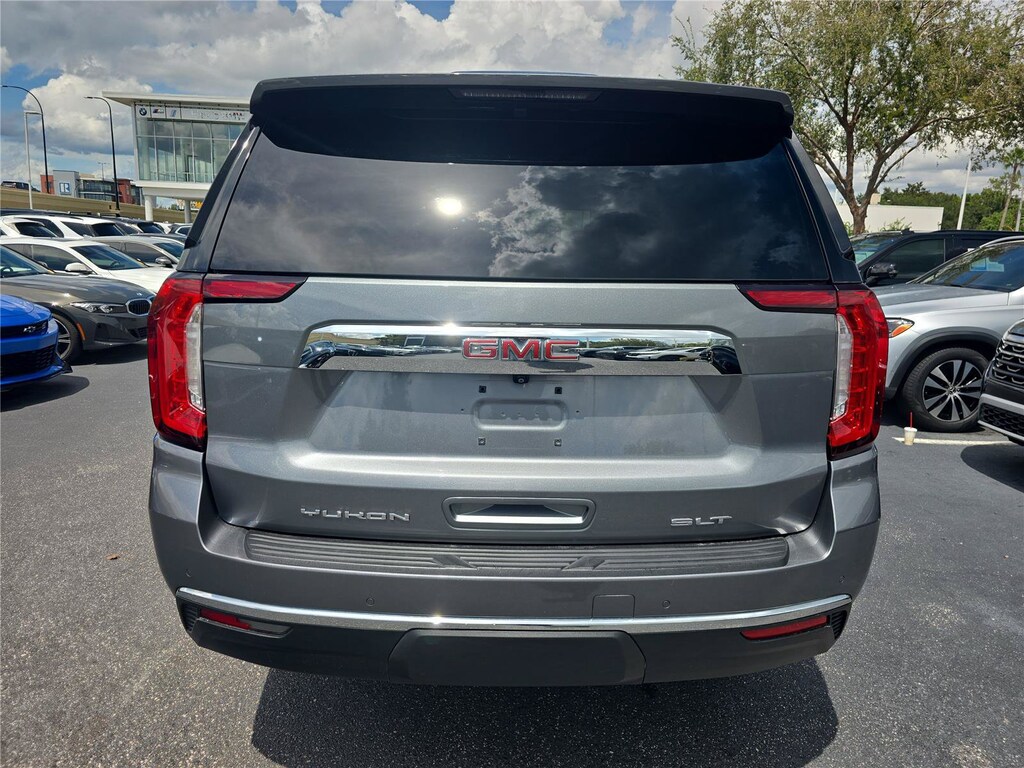 Used 2022 GMC Yukon XL SLT 2WD SLT