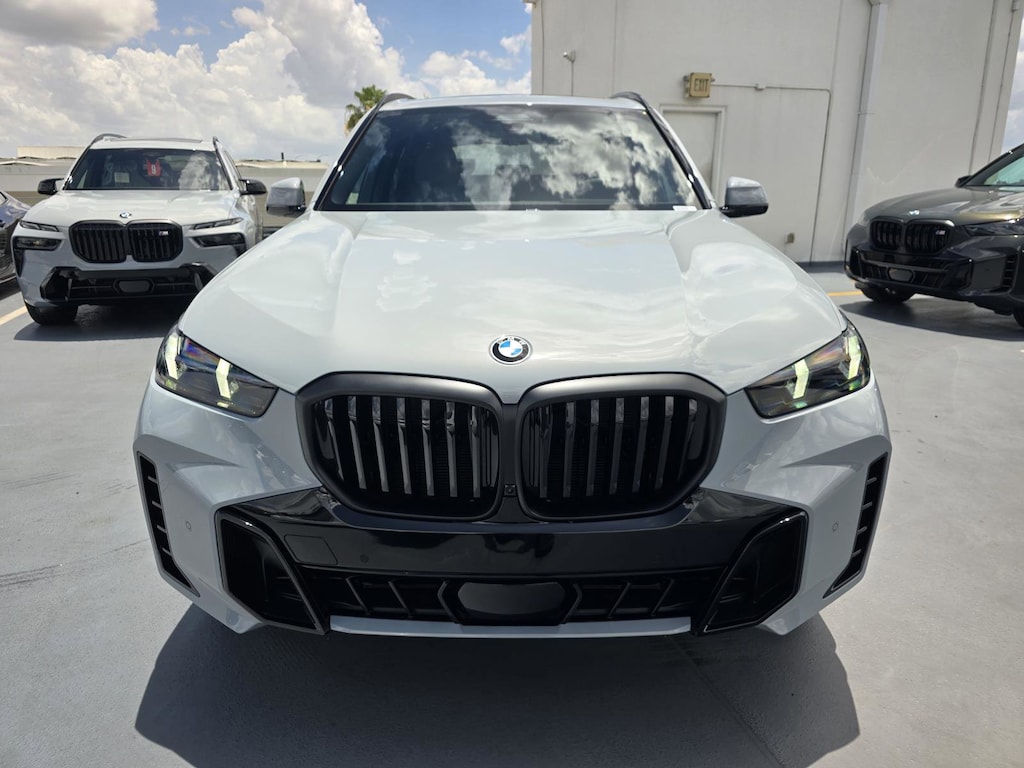 New 2026 BMW X5 xDrive40i SUV
