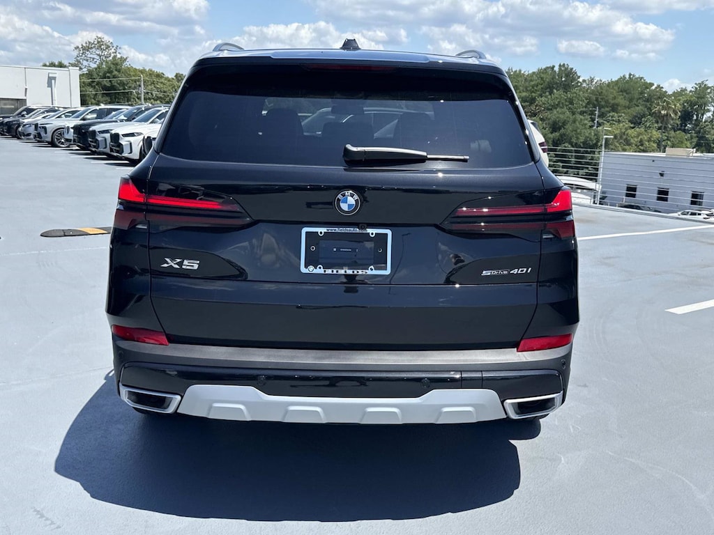 New 2026 BMW X5 sDrive40i SUV
