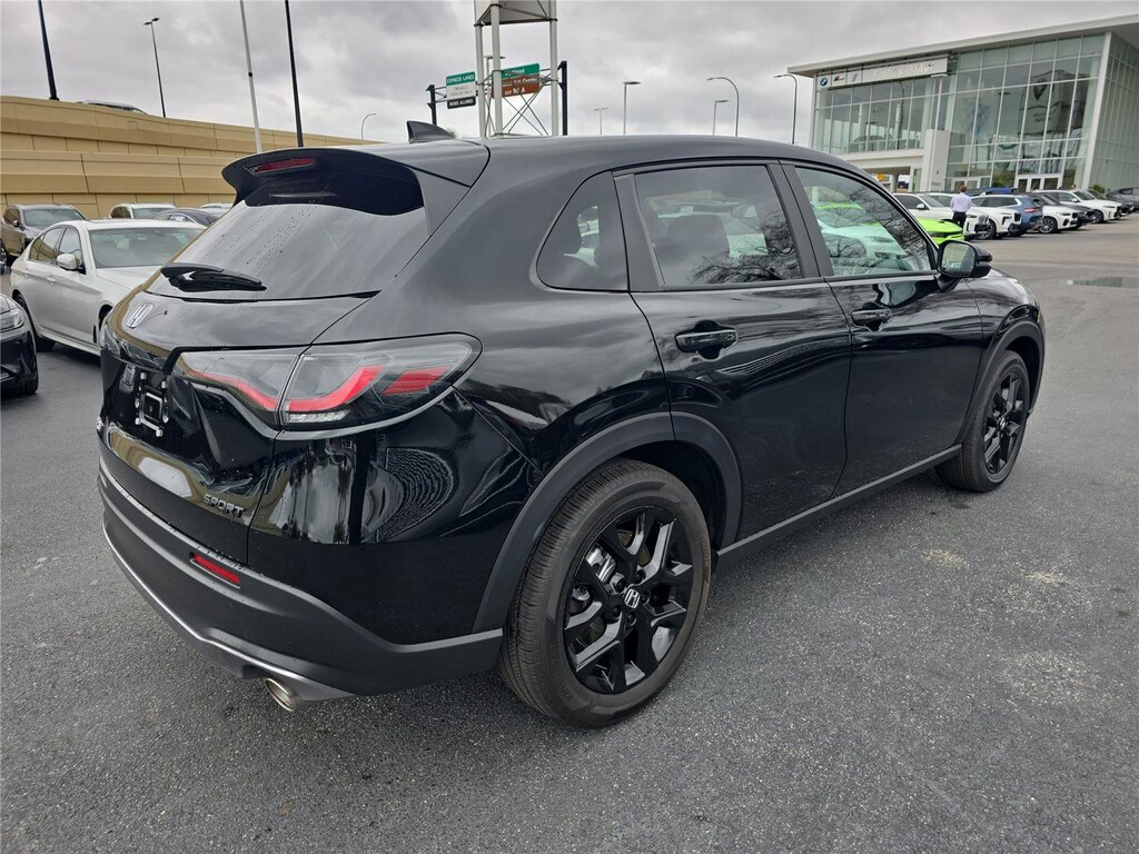 Used 2025 Honda HR-V Sport Sport 2WD CVT