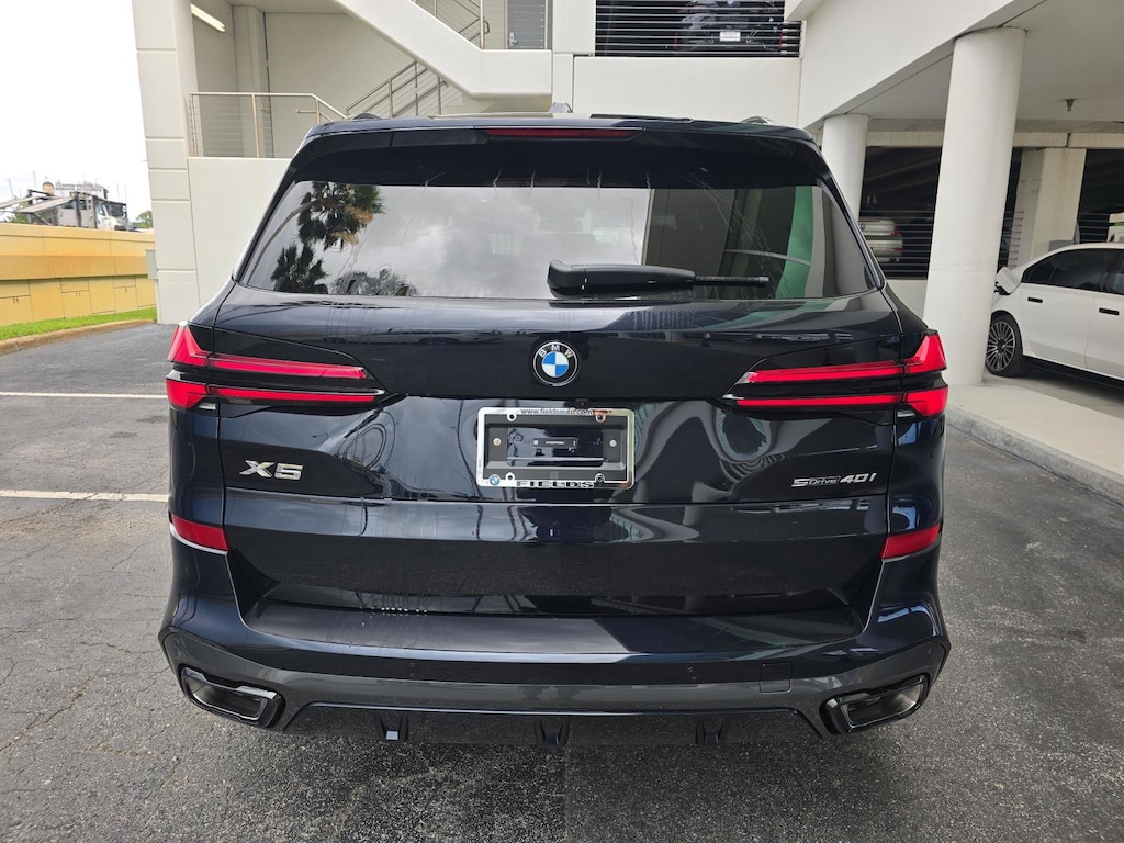 New 2026 BMW X5 sDrive40i SUV