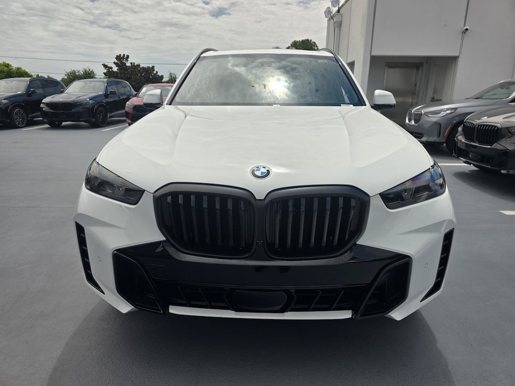 New 2026 BMW X5 sDrive40i SUV