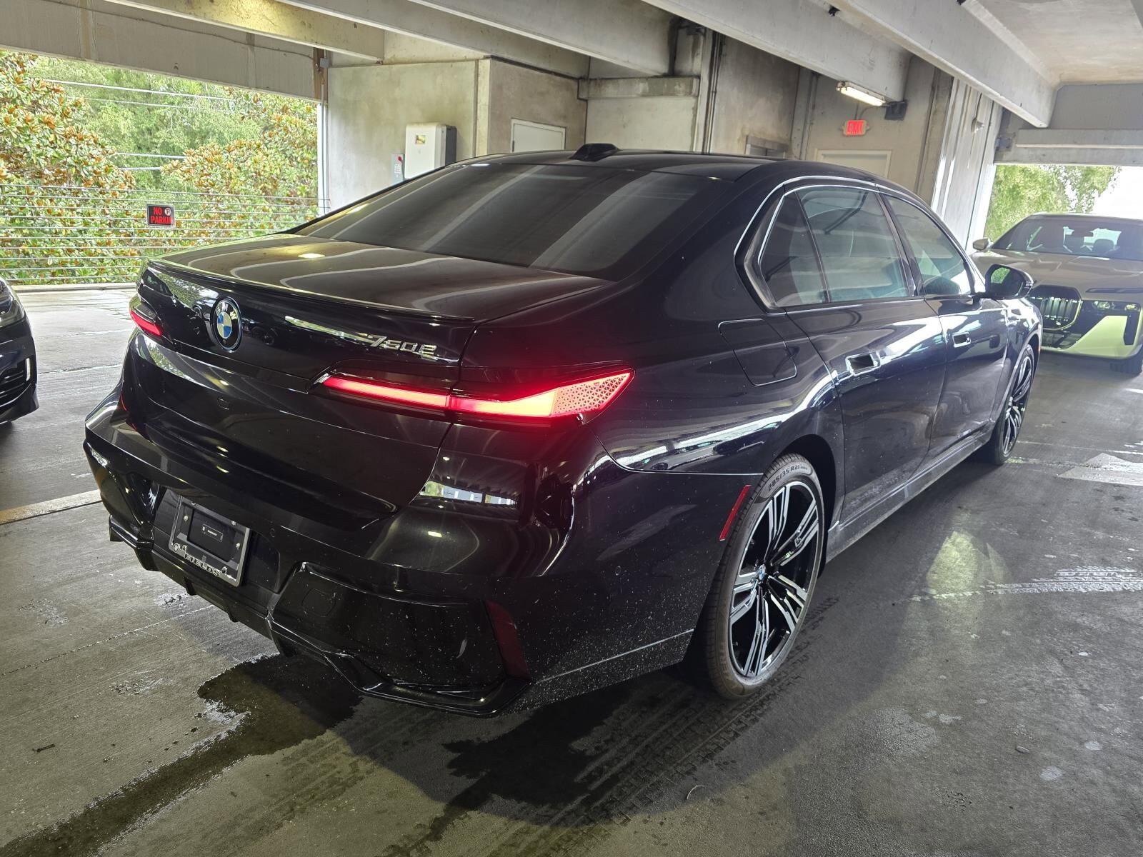 2025 Bmw 750e 750e xDrive photo 3