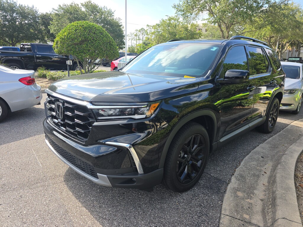 Used 2025 Honda Pilot Touring Touring AWD