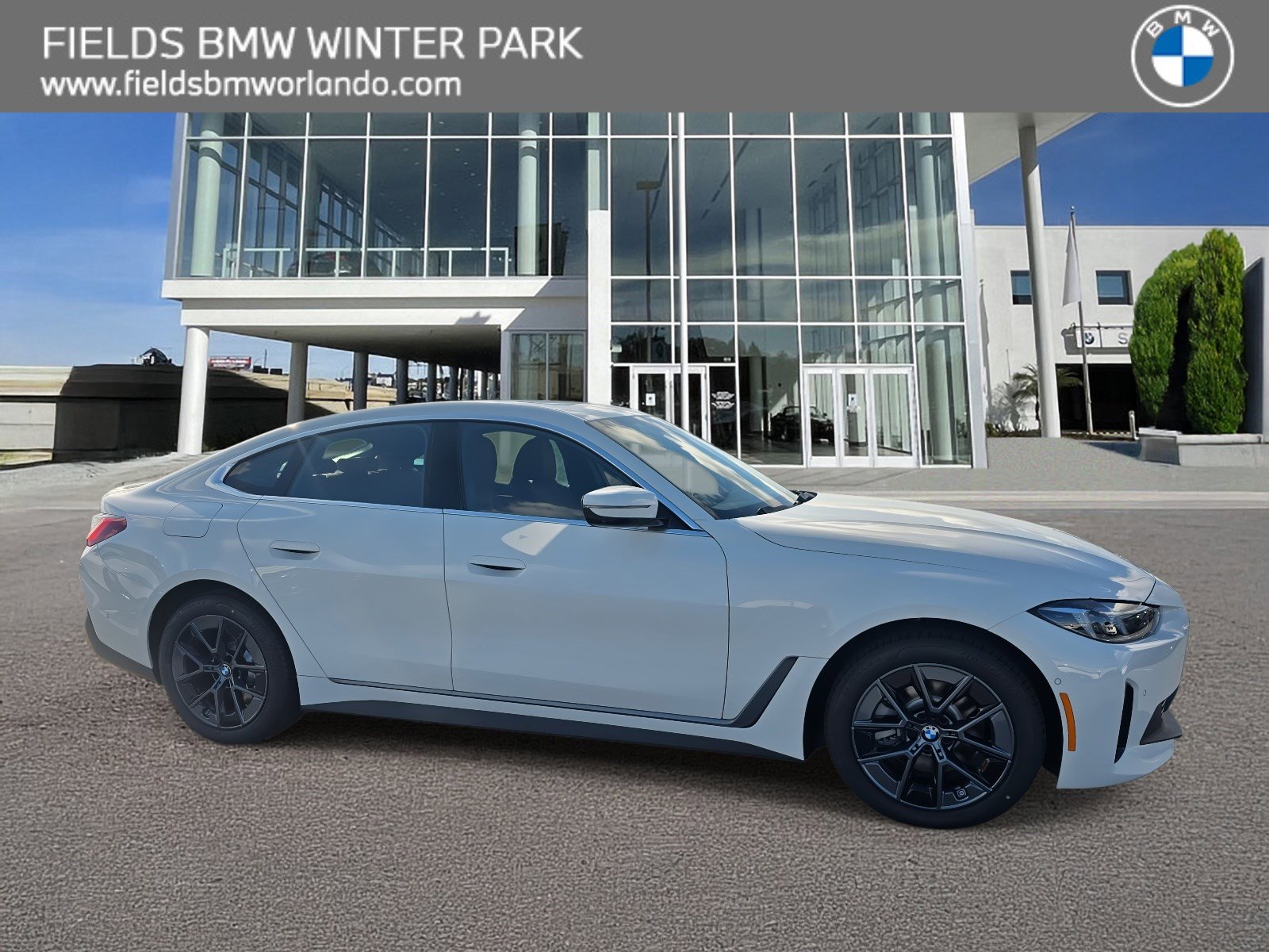 2026 BMW i4 40's photo