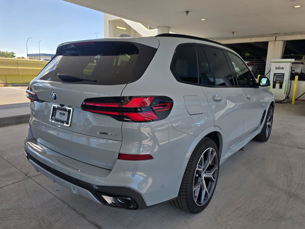 New 2026 BMW X5 sDrive40i SUV