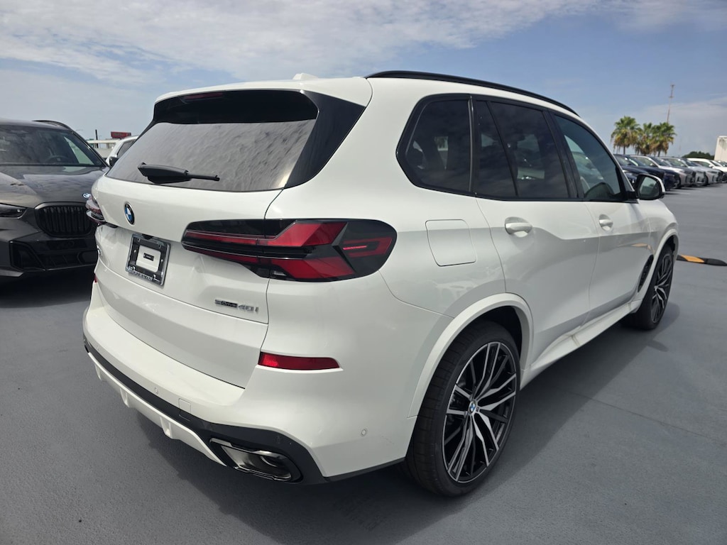 New 2026 BMW X5 sDrive40i SUV