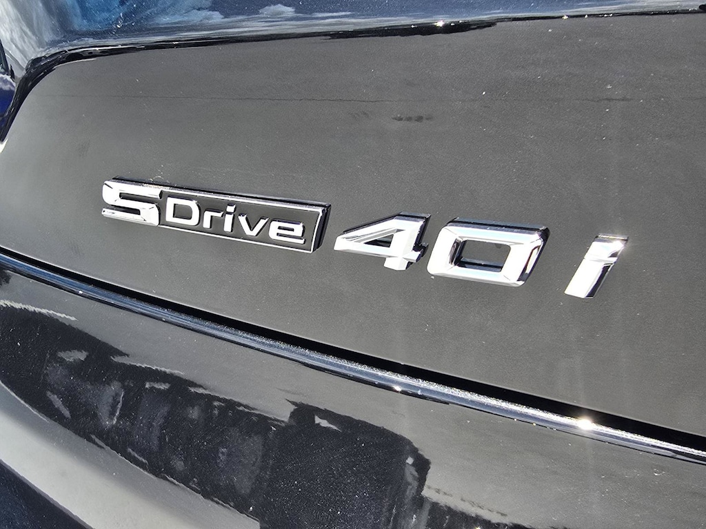 New 2026 BMW X5 sDrive40i SUV