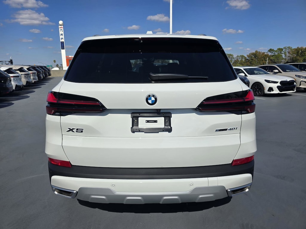 New 2026 BMW X5 sDrive40i SUV