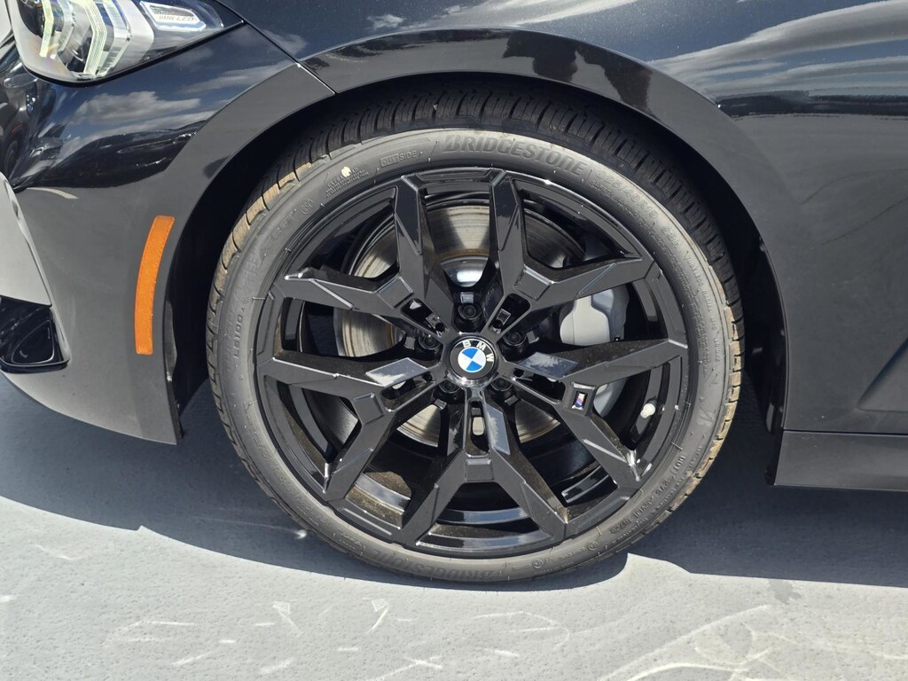 New 2026 BMW 330i 330i Sedan