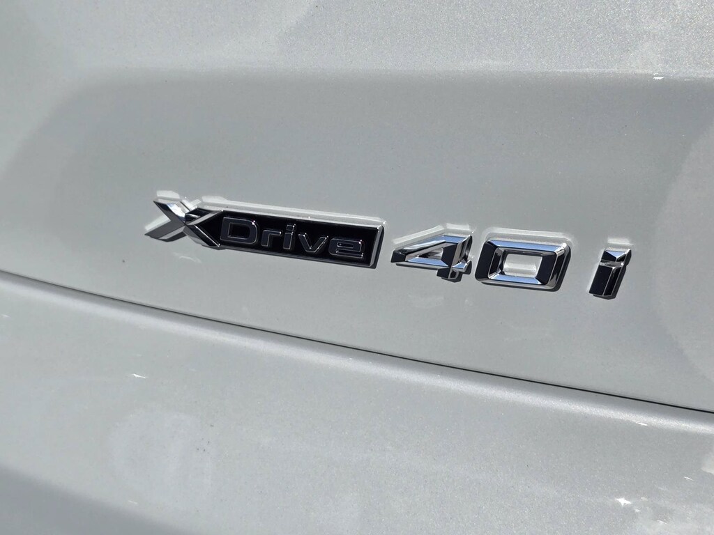 New 2026 BMW X5 xDrive40i SUV