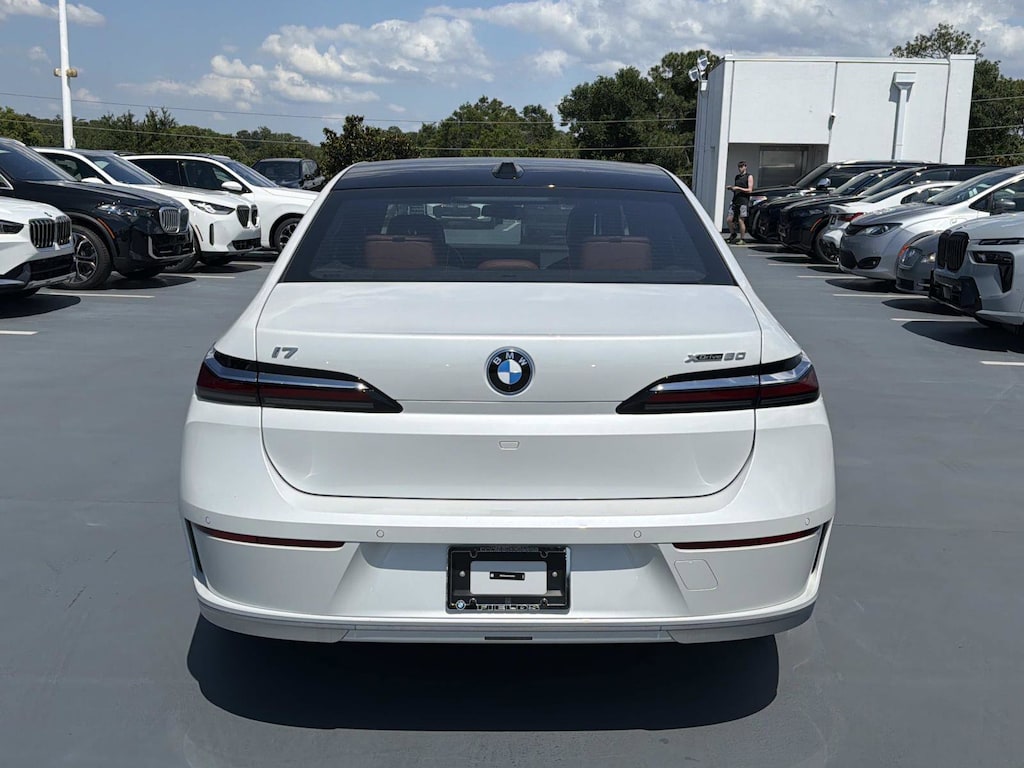 New 2026 BMW i7 xDrive60 Sedan