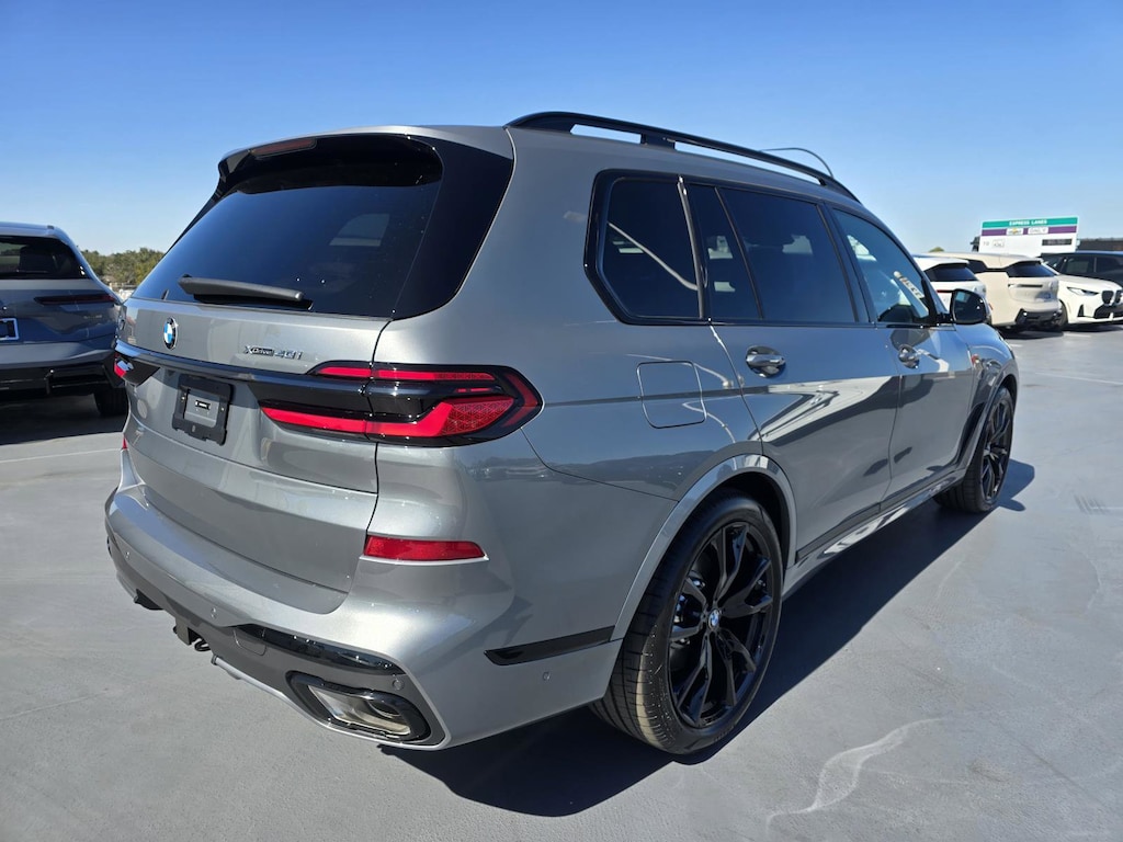 New 2026 BMW X7 xDrive40i SUV
